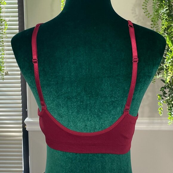 Zeanna Outfitters | Seamless Comfort Wirefree Bralette in Cabernet - Picture 2 of 7